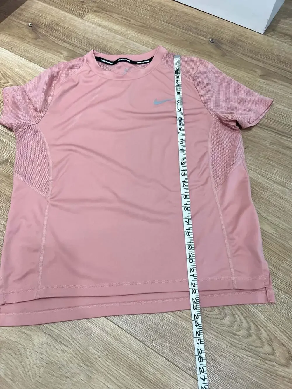 Nike Women's Dri-FIT Running Top Short Sleeve Mesh Panels Dusty Peach Size M